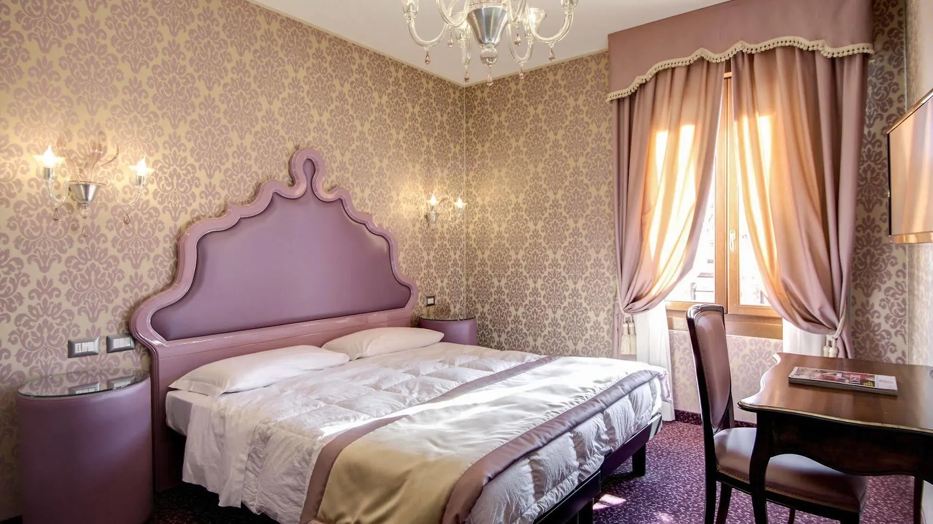 Hotel Domus Cavanis Venice